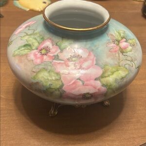 Vintage Floral Ceramic Vase with Gold Accents and stand